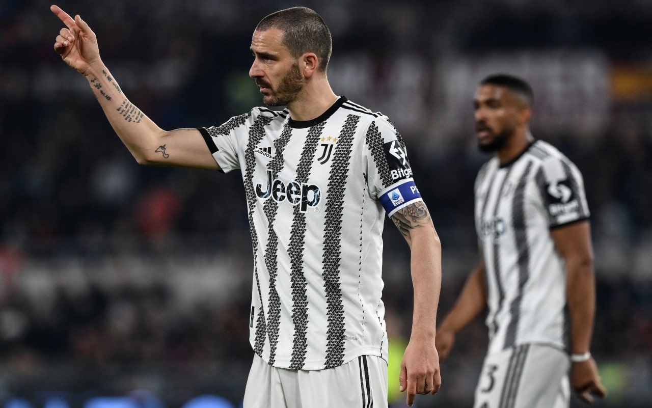 Juventus Bonucci A Cena Con I Compagni La Foto Sui Social