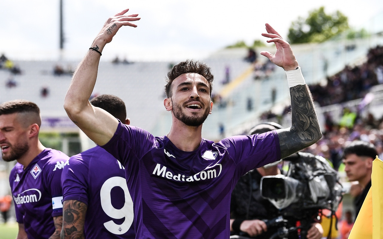 Fiorentina I Numeri Di Maglia Per La Nuova Stagione Cambia La Numero 10