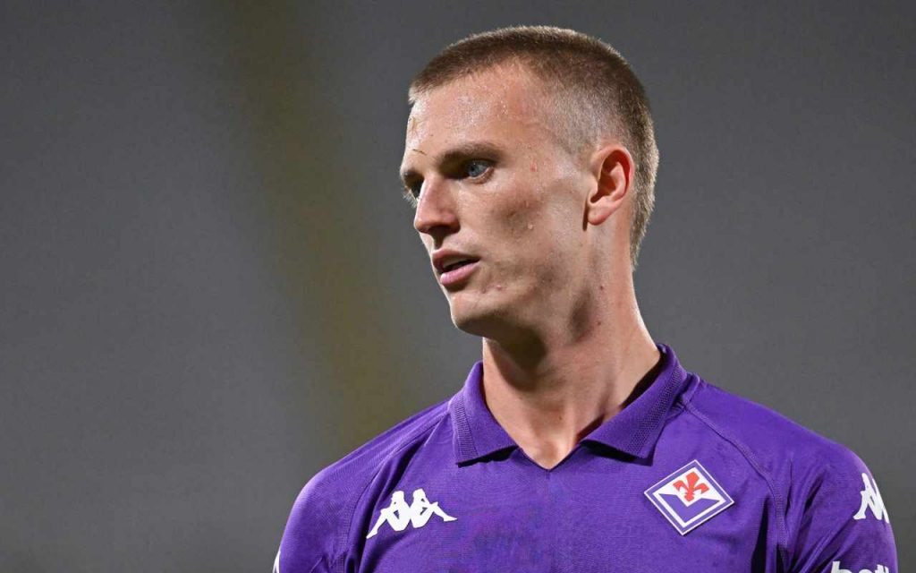 Fiorentina cè lesione per Gudmundsson i tempi di recupero e quante