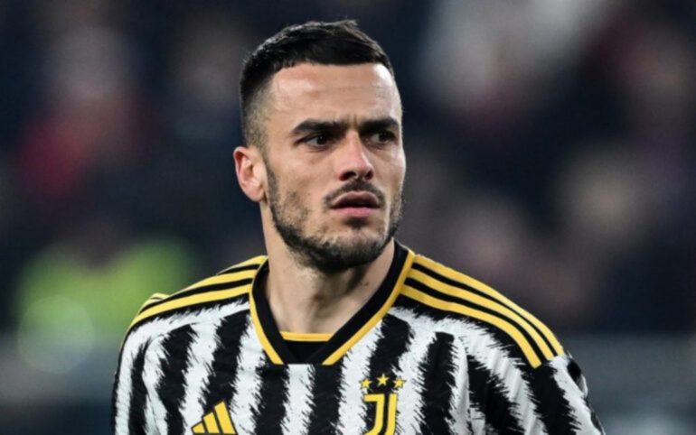 kostic centrocampista juventus