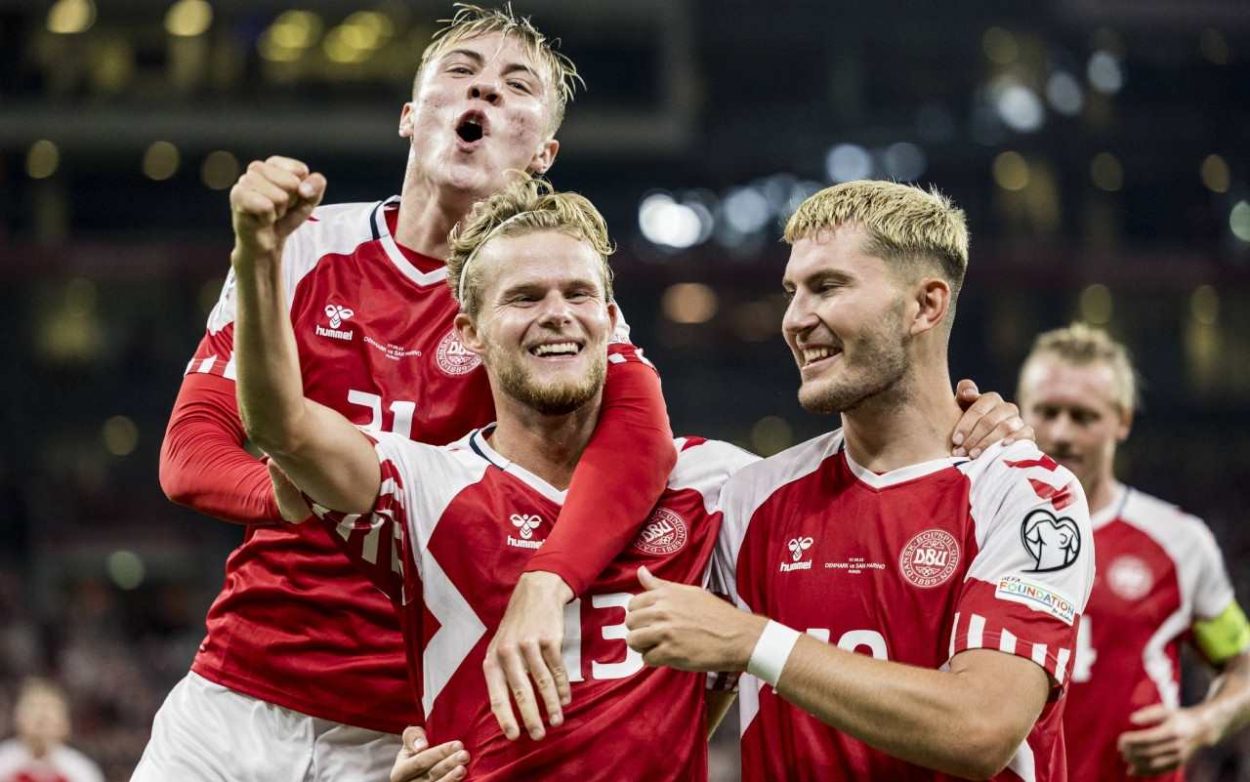giocatori danesi nelle formazioni ufficiali di Danimarca-Serbia