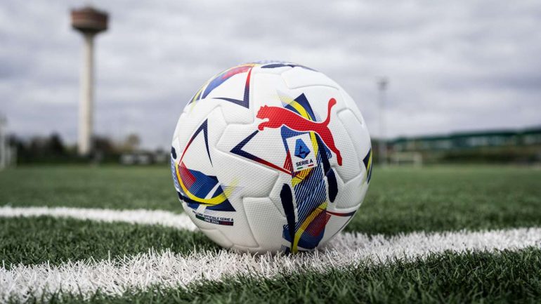 Orbita il pallone della Serie A 2024/2025