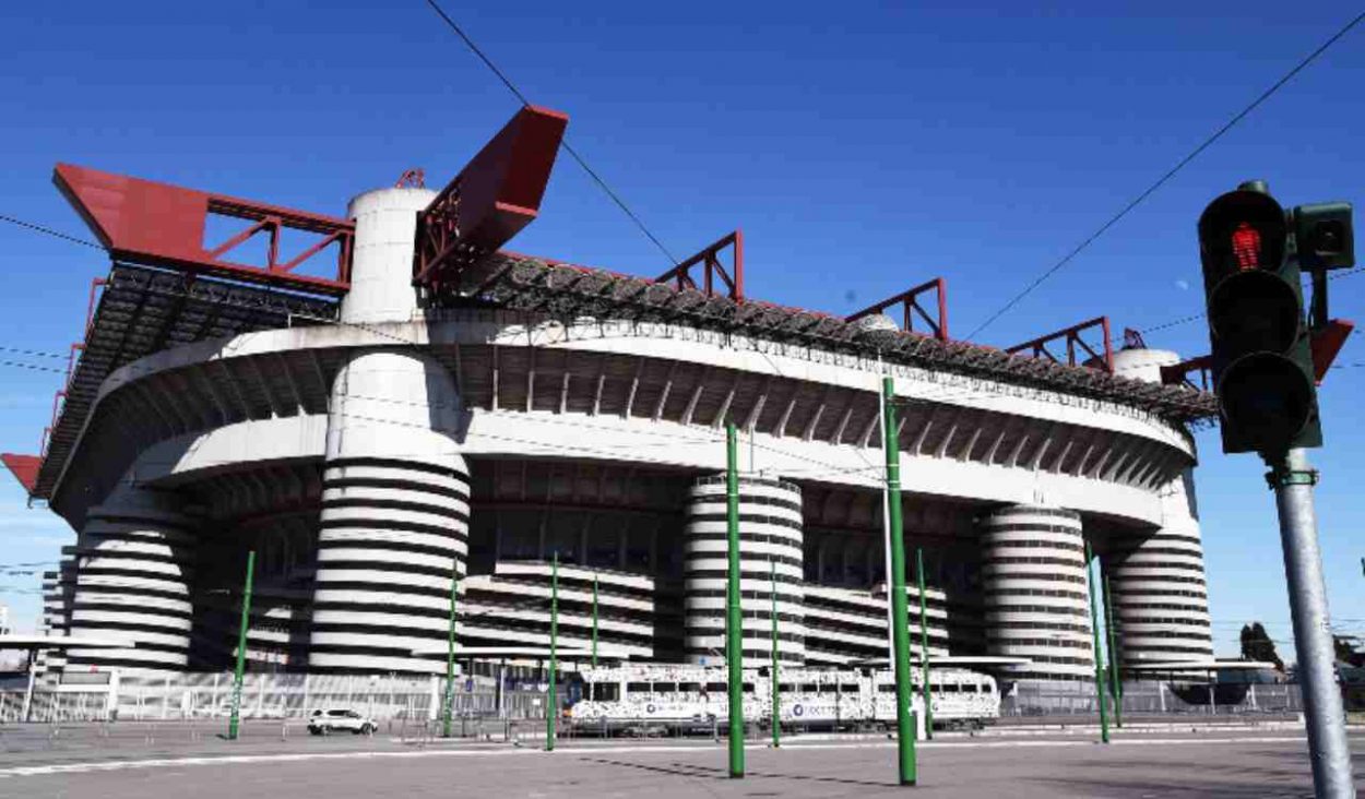 San Siro è pronto ad accogliere un nuovo allenatore per il Milan: è ufficiale