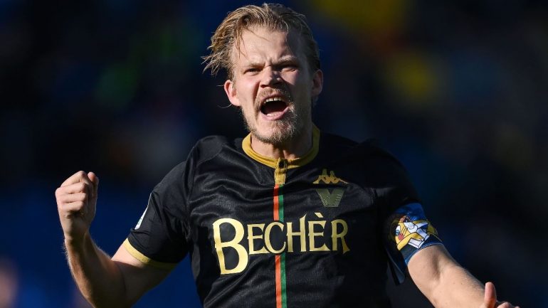 Joel Pohjanpalo titolare nelle formazioni ufficiali di Venezia-Cremonese