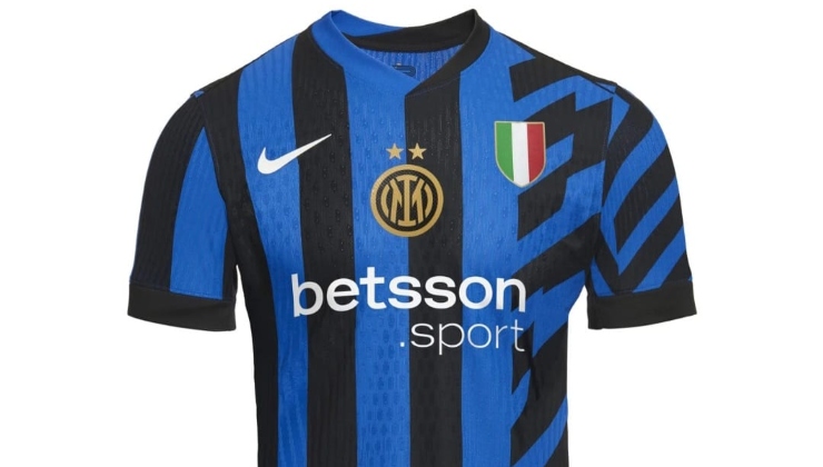 La nuova maglia dei nerazzurri