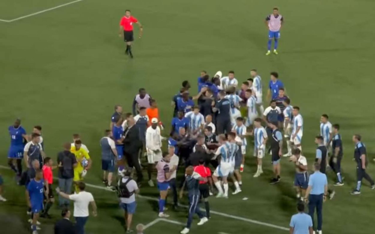 Olimpiadi, rissa durante Francia-Argentina