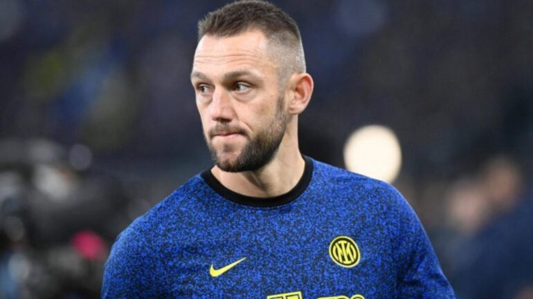 Inter, le condizioni di Zielinski e De Vrij: le novità dall'infermeria