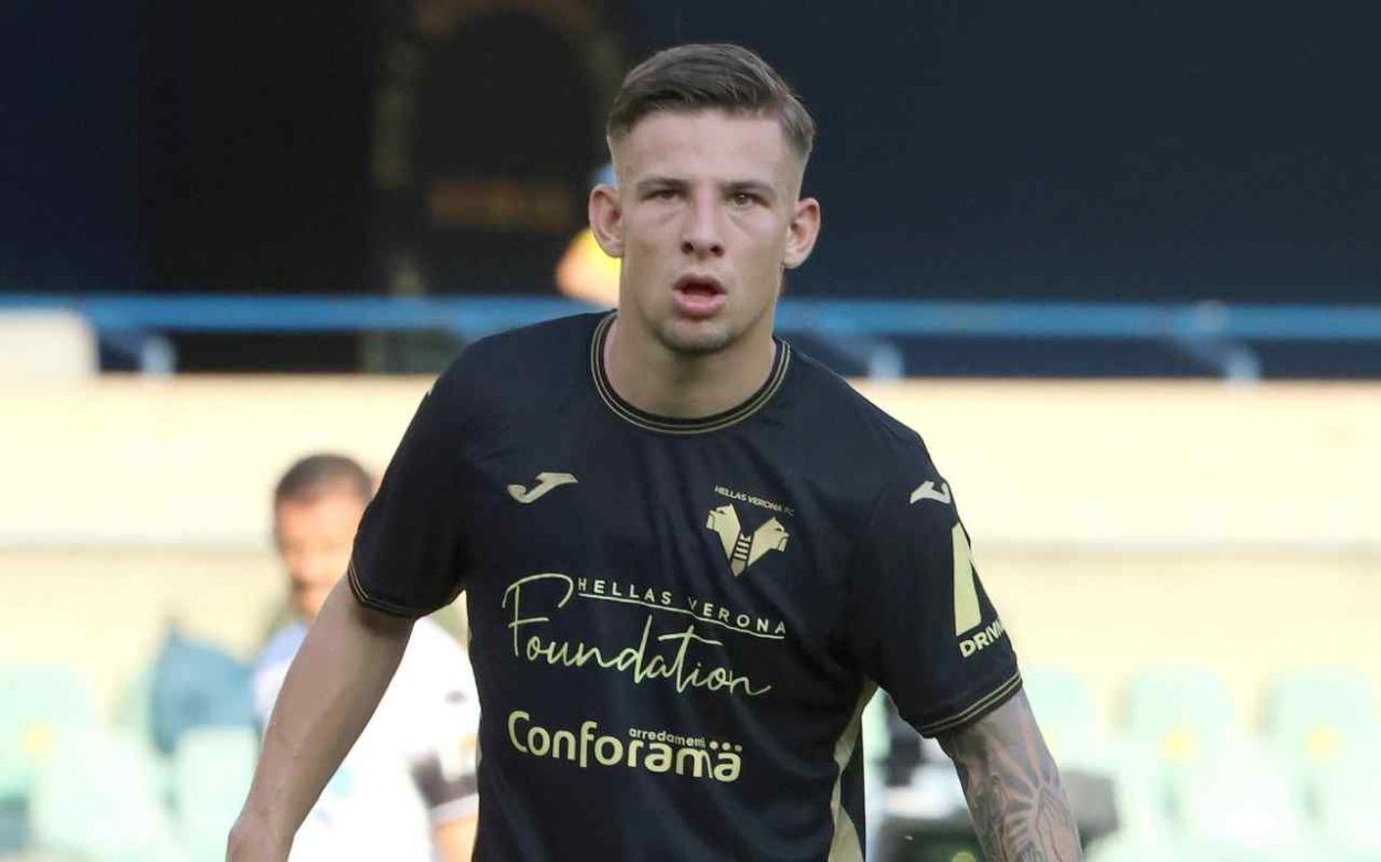 Suslov nelle formazioni ufficiali di Genoa-Verona