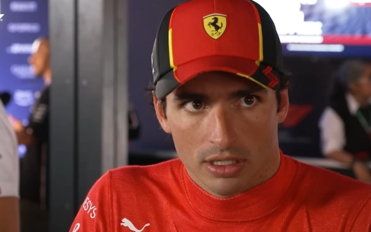 Leclerc si scaglia contro Sainz: tsunami in casa Ferrari | Glielo ha fatto sapere in mondovisione