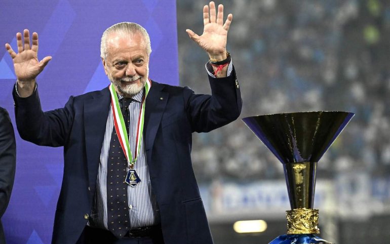 De Laurentiis lo voleva più di Osimhen: ora è diventato un fantasma | Non si vede da settimane