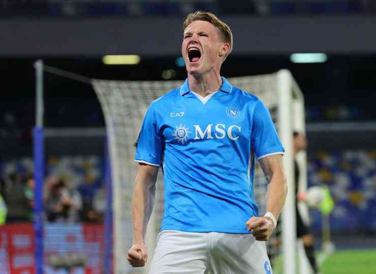 Scott McTominay rientrerà oggi a Napoli