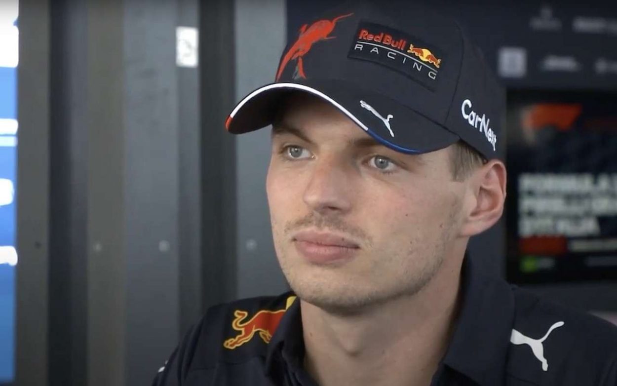 Max Verstappen subisce la decisione del suo team