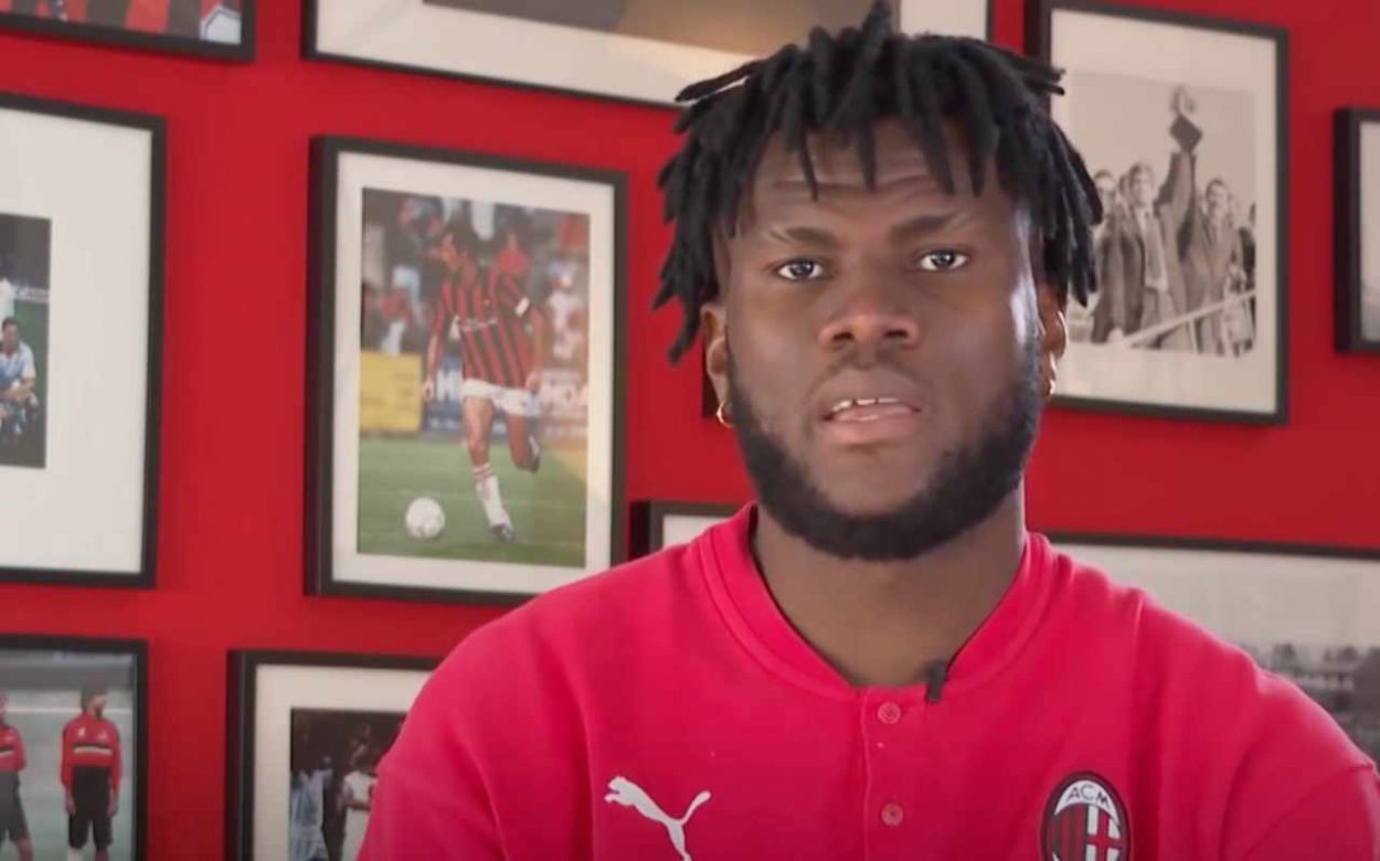 Nuova beffa per il Milan e i suoi tifosi: durante il mercato estivo si presenterà un caso simile a quello di Kessié